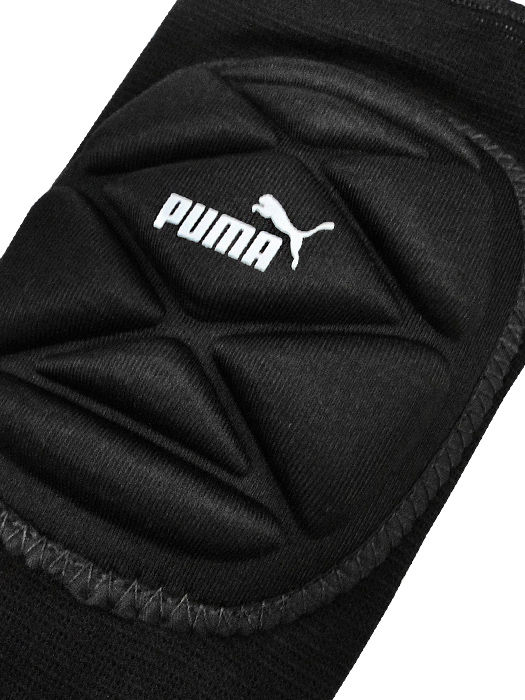 (プーマ) PUMA/ニーガード(ペア)/ブラック/030177-01/簡易配送(CARDのみ送料注文後変更/1点限/保障無)