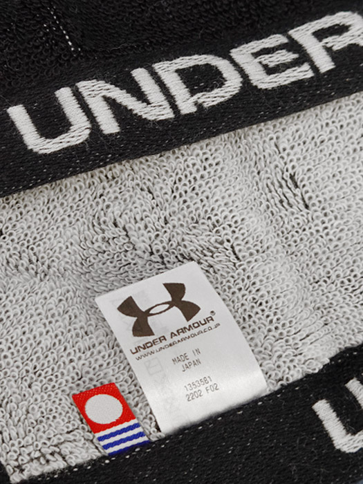 (アンダーアーマー) UNDER ARMOUR/トレーニングタオル/ブラックXホワイト/1353581/簡易配送(CARDのみ/送料注文後変更/1点限/保障無)