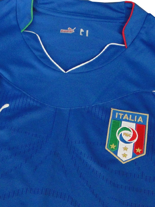 (プーマ) PUMA/10/11イタリア代表/ホーム/半袖/2010FIFAワールドカップバッジ付/736646-01