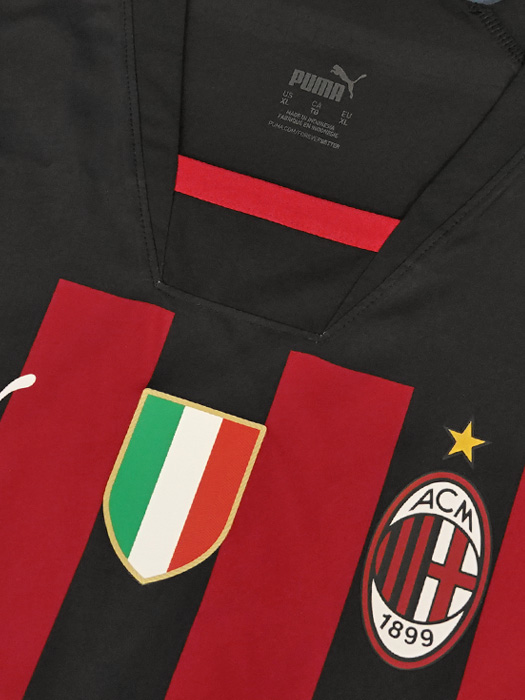 **限定入荷**(プーマ) PUMA/22/23ACミラン/オーセンティック/ホーム/半袖/フル/イブラヒモビッチ/スクデット+セリエA+BMX+WFX付/765822