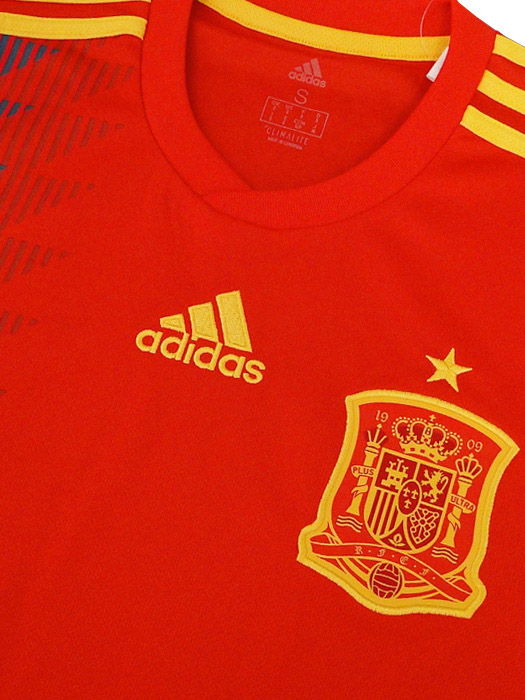 (アディダス) adidas/18/19スペイン代表/ホーム/半袖/15セルヒオ・ラモス/2018ワールドカップ+LIVING FOOTBALLバッジ付/DTY42-CX5355