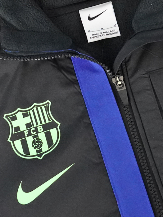 ***限定入荷***(ナイキ) NIKE/24/25バルセロナ/ウインター オールウェザー ジャケット/ブラックXロイヤル/FQ3109-010