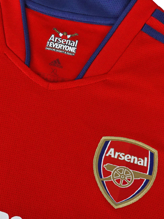 ***若干傷あり***(アディダス) adidas/21/22アーセナル/ホーム/半袖/冨安/プレミアリーグ+No Room For Racismバッジ付/IDE54-GM0217