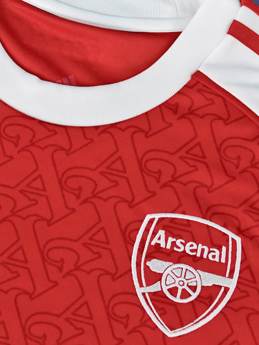 (アディダス) adidas/25/26アーセナル/ホーム/半袖/サカ/プレミア+No Room For Racismパッチ付/KSJ38-JI9517
