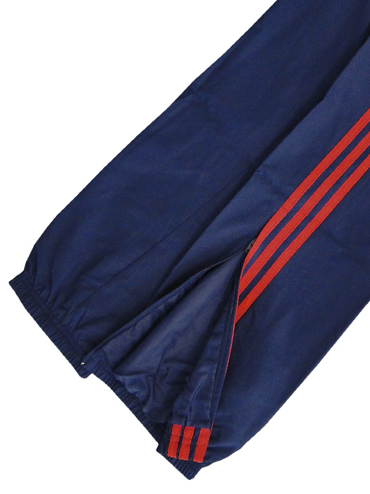 (アディダス) adidas/15/16マンチェスターUTD/プレゼンテーションスーツ/ロイヤルXダークブルー/ジュニア用/APV11-AC1527-APV12-AC1528