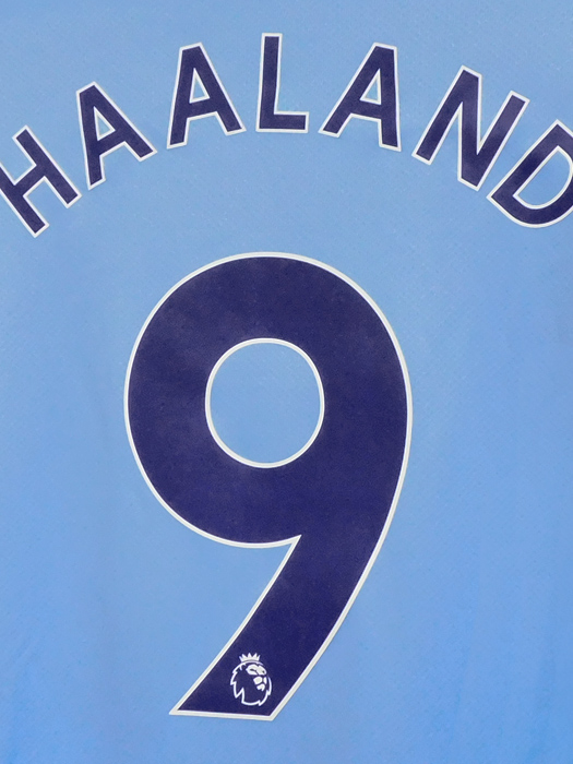 ***限定入荷***(プーマ) PUMA/22/23マンチェスターシティ/3冠記念ユニフォームボックス/半袖/ハーランド/EPL優勝+NRFR/779041-01