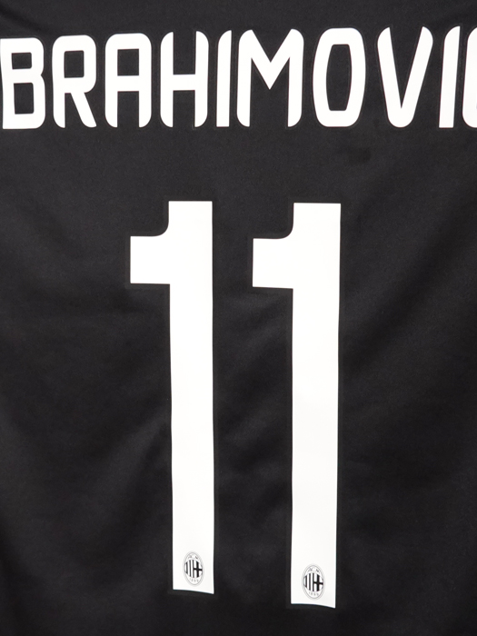 ***限定再入荷***(アディダス) adidas/12/13ACミラン/サード/半袖/イブラヒモビッチ/セリエAパッチ付/TC008-X23707