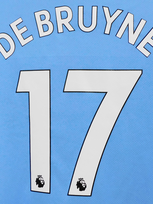 (プーマ) PUMA/21/22マンチェスターシティ/ホーム/半袖/デ・ブライネ/プレミアリーグ優勝+No Room For Racismバッジ付/759202-01