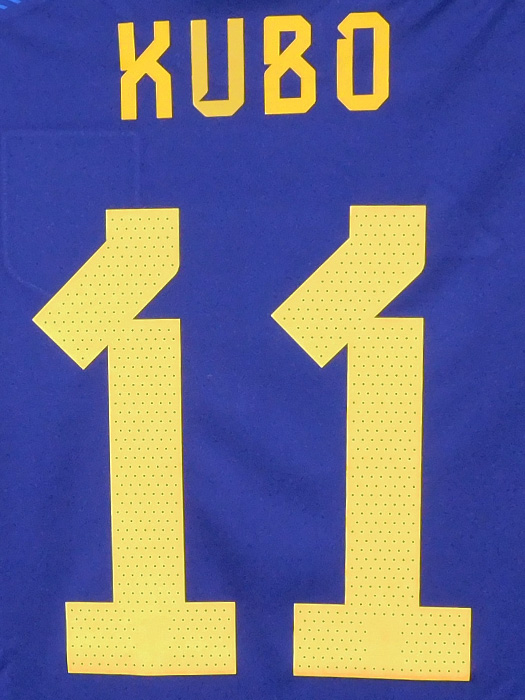 (アディダス) adidas/22/23日本代表/ホーム/半袖/久保/#11/SX012-HF1845