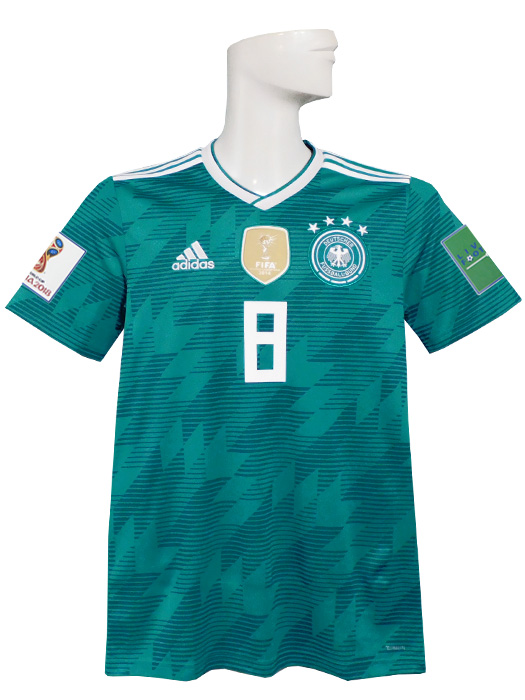 (アディダス) adidas/18/19ドイツ代表/アウェイ/半袖/クロース/2018ワールドカップバッジ+LIVING FOOTBALLバッジ付/DUA66-BR3144