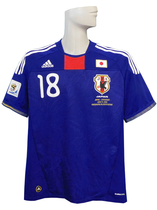 ***限定再入荷***(アディダス) adidas/10/11日本代表/ホーム/半袖/本田/2010W杯バッジ+カメルーン戦マッチデープリント/KF925-P67397