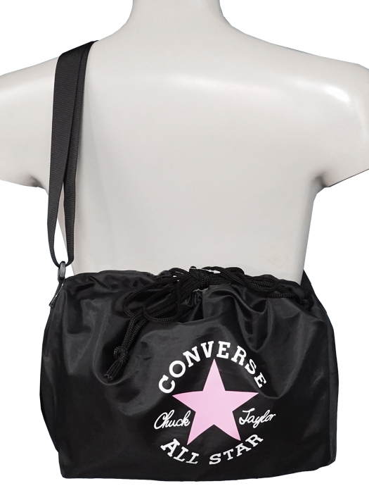 (コンバース) CONVERSE/巾着シューズケース/マルチスポーツ バッグ/ブラックXピンク/C2452097-1961/簡易配送(CARDのみ/1点限/保障無)