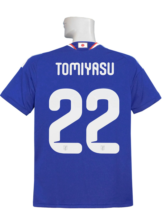 (アディダス) adidas/26/27日本代表/ホーム/半袖/22冨安/DAZ45-KD3345