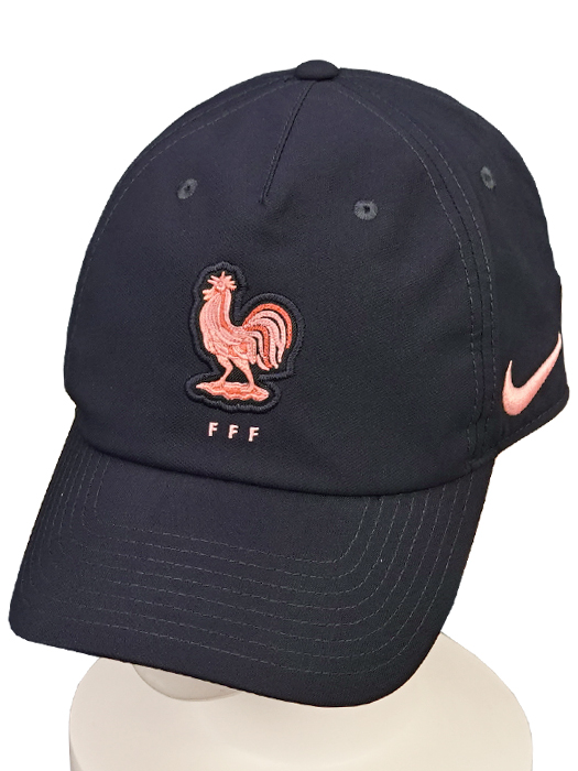 (ナイキ) NIKE/25/26フランス代表/オフィシャル CLUB キャップ/オブシディアンXブリーチコーラル/HV3823-451